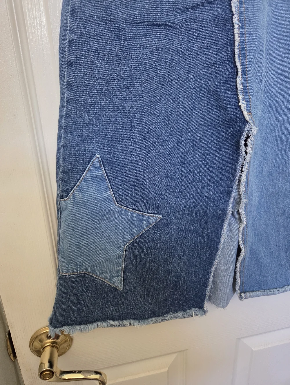 Levi's Two-Tone Blue Denim Skirt with Star Patches Western Cowgirl Rodeo 14 Girl